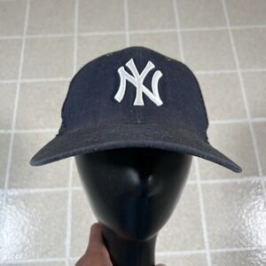 New York Yankees X Carhartt Hat Cap Snap Back Blue Adjustable Canvas MLB Trucker